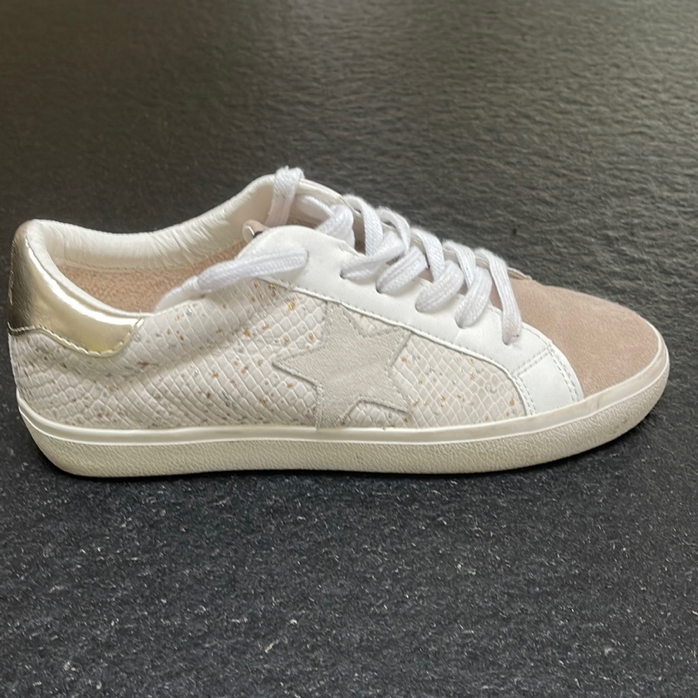 Vintage Havana Sneakers Kaya size 8